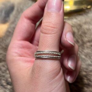 Sterling silver textured split band ring